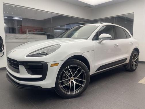 2026 Porsche Macan 
