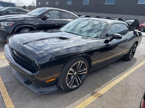 2014 Dodge Challenger SRT8 Core