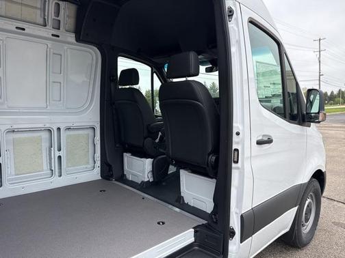 2025 Mercedes-Benz Sprinter 2500 High Roof