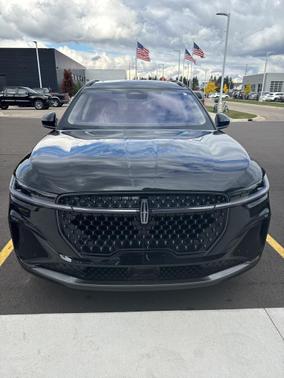 2025 Lincoln Nautilus Reserve