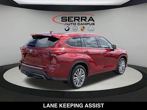 Ruby Flare Pearl 2022 Toyota Highlander Platinum