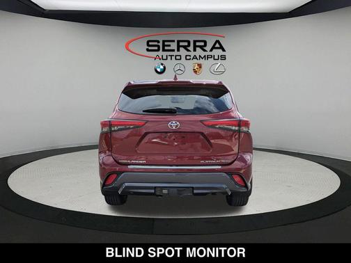 Ruby Flare Pearl 2022 Toyota Highlander Platinum