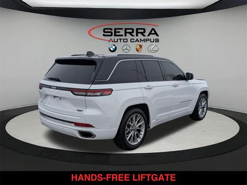 2023 Jeep Grand Cherokee Summit