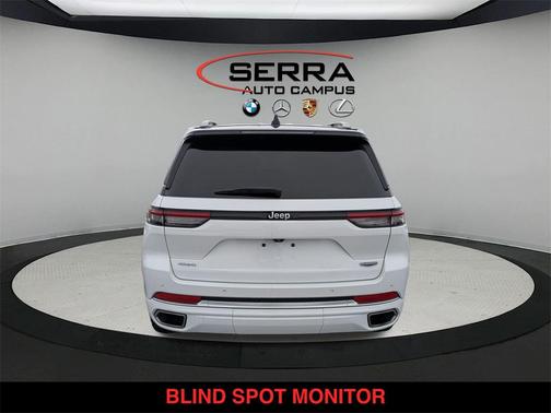 2023 Jeep Grand Cherokee Summit