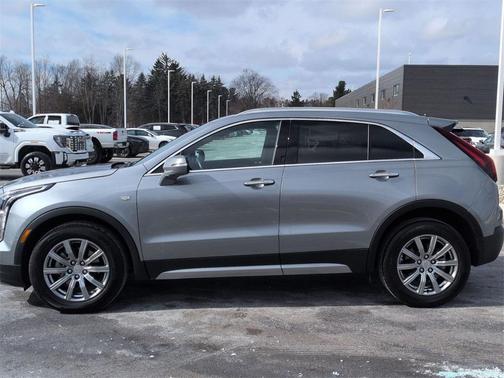 2023 Cadillac XT4 Premium Luxury