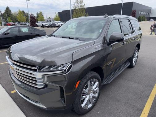 Graywood Metallic 2021 Chevrolet Tahoe 4WD High Country