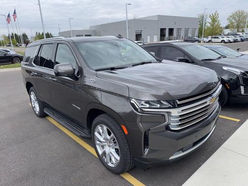 Graywood Metallic 2021 Chevrolet Tahoe 4WD High Country