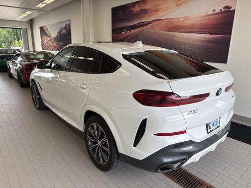 2023 BMW X6 xDrive40i
