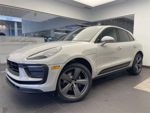 2025 Porsche Macan 