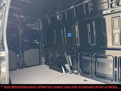 2025 Mercedes-Benz Sprinter 2500 Standard Roof