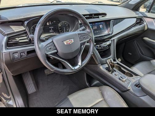 Stellar Black Metallic 2020 Cadillac XT6 Premium Luxury AWD