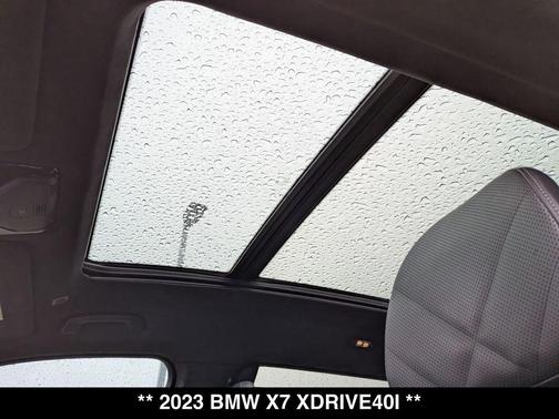 Alpine White 2023 BMW X7 xDrive40i