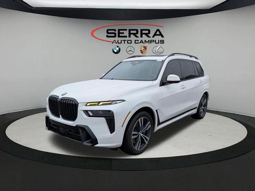 Alpine White 2023 BMW X7 xDrive40i