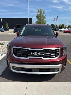 Dawning Red 2024 Kia Telluride SX