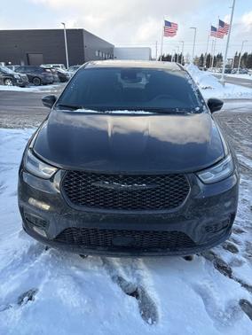 2022 Chrysler Pacifica Hybrid Limited