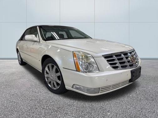 2008 Cadillac DTS Base