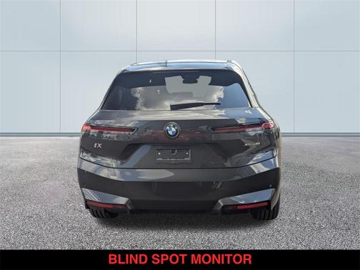 2026 BMW iX xDrive45