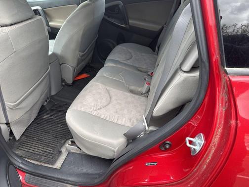 Barcelona Red Metallic 2011 Toyota RAV4 Base