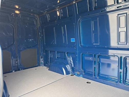 2025 Mercedes-Benz Sprinter 2500 Standard Roof