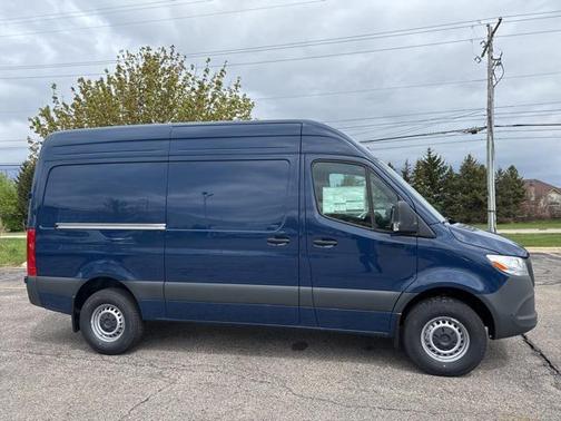 2025 Mercedes-Benz Sprinter 2500 Standard Roof