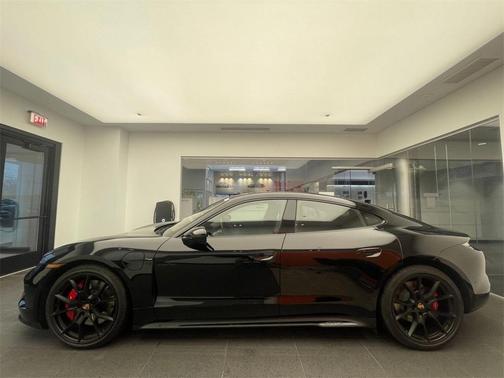 2026 Porsche Taycan GTS