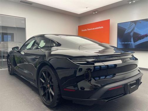 2026 Porsche Taycan GTS