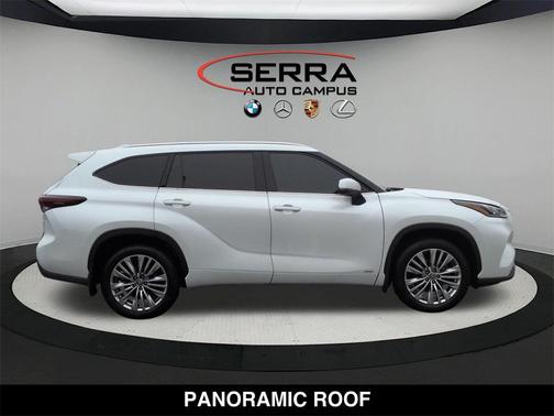 2025 Toyota Highlander Hybrid Platinum