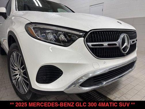 2025 Mercedes-Benz GLC 300 4MATIC