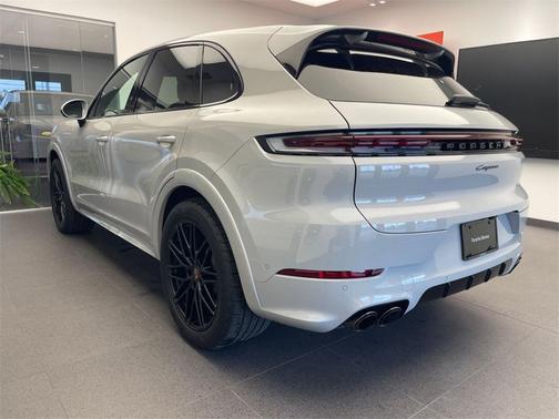 2025 Porsche Cayenne Cayenne