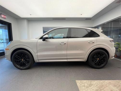 2025 Porsche Cayenne Cayenne