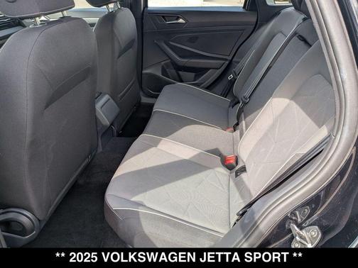 Deep Black Pearl 2025 Volkswagen Jetta 1.5T Sport