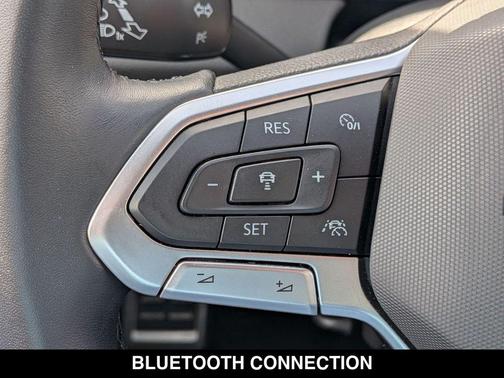 Deep Black Pearl 2025 Volkswagen Jetta 1.5T Sport