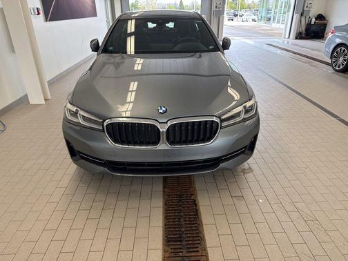 Bluestone Metallic 2022 BMW 530 i xDrive