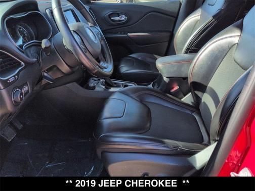 2019 Jeep Cherokee Trailhawk