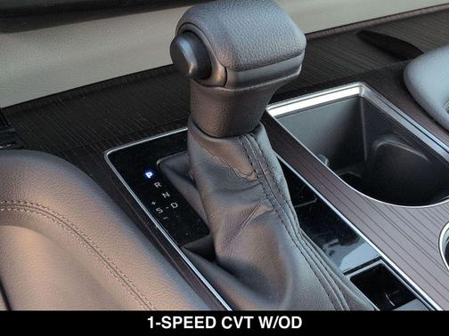 2022 Toyota Sienna LE