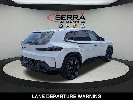 Mineral White Metallic 2023 BMW XM Base