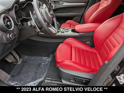2023 Alfa Romeo Stelvio Veloce AWD