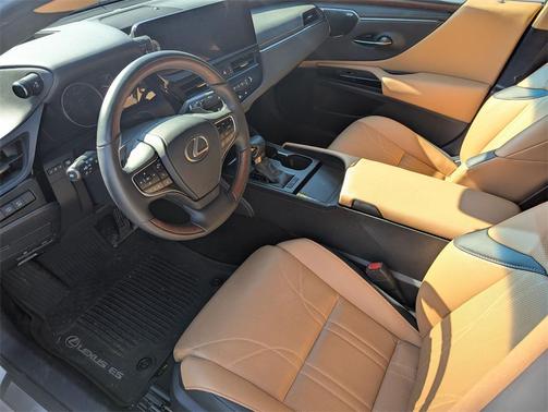 2024 Lexus ES 350 Ultra Luxury