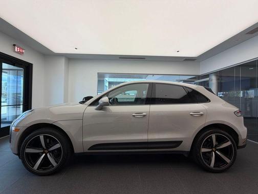 Chalk 2026 Porsche Macan Macan