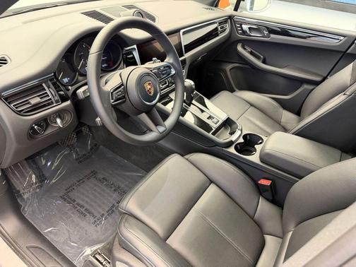 Chalk 2026 Porsche Macan Macan