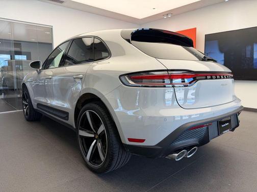 Chalk 2026 Porsche Macan Macan