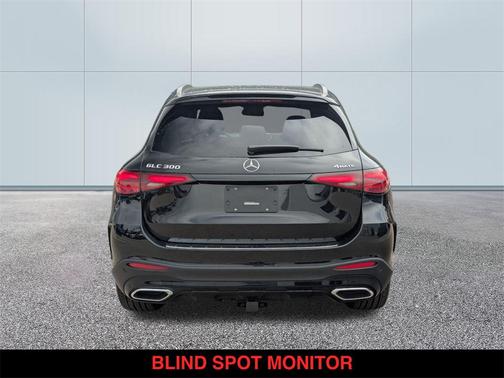 2026 Mercedes-Benz GLC 300 4MATIC