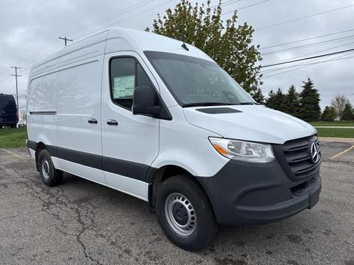 2025 Mercedes-Benz Sprinter 2500 Standard Roof