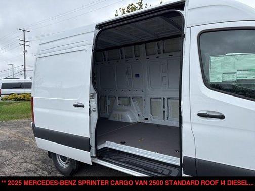 2025 Mercedes-Benz Sprinter 2500 Standard Roof