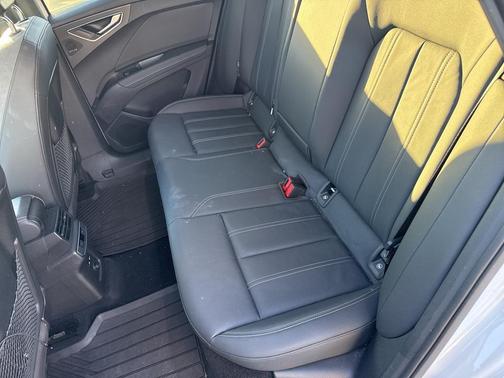 2023 Audi Q4 e-tron Premium Plus 50 quattro