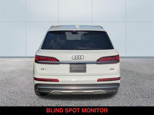2022 Audi Q7 55 Premium