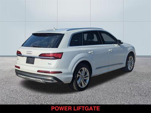 2022 Audi Q7 55 Premium
