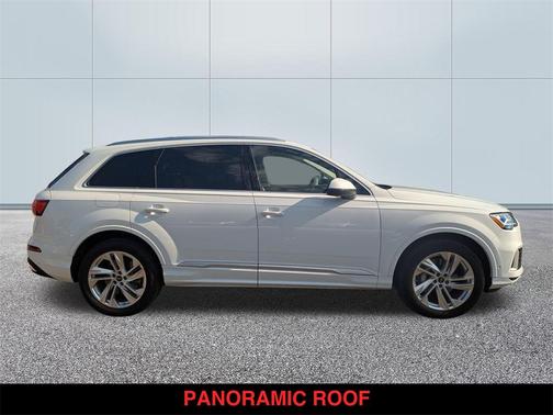 2022 Audi Q7 55 Premium