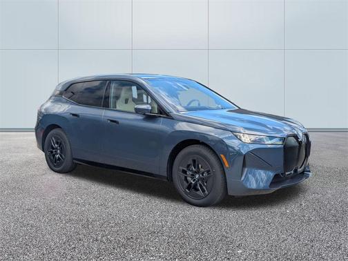 2026 BMW iX xDrive60