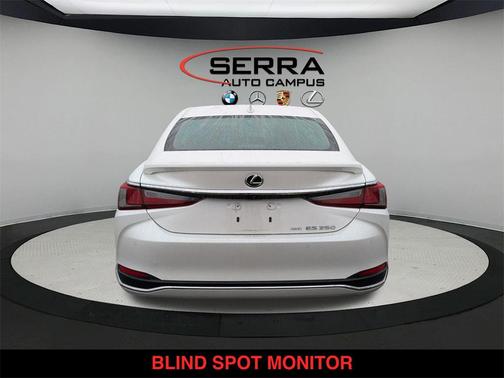 2022 Lexus ES 250 Base